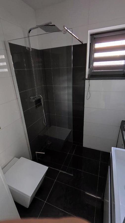 Metro-House 24H --Fakturavat-- Apartment Sroda Slaska Luaran gambar