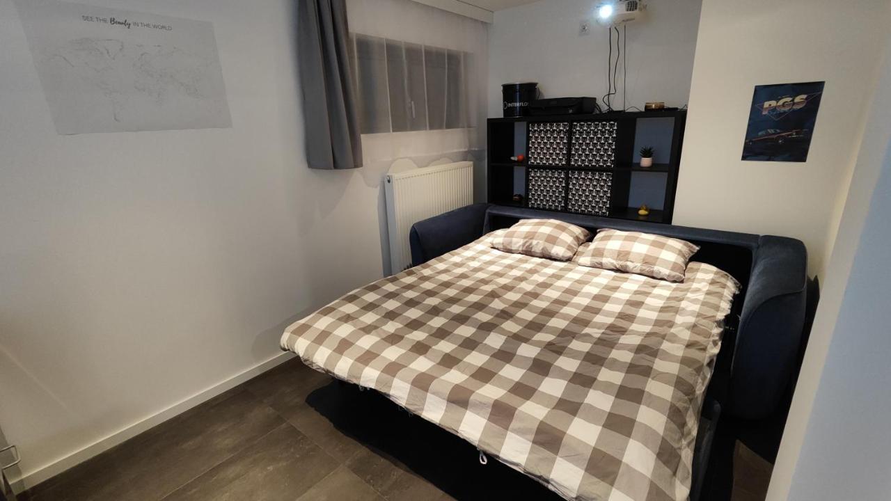 Metro-House 24H --Fakturavat-- Apartment Sroda Slaska Luaran gambar