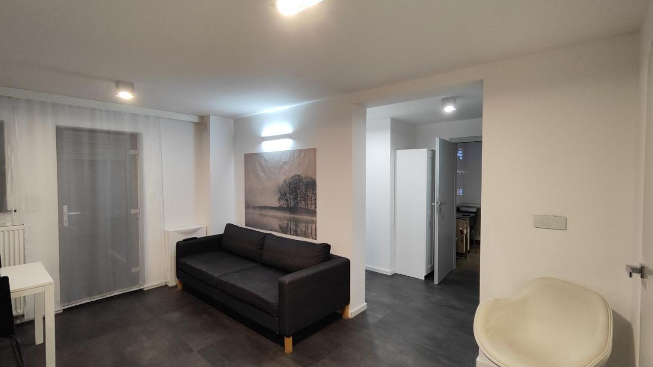 Metro-House 24H --Fakturavat-- Apartment Sroda Slaska Luaran gambar